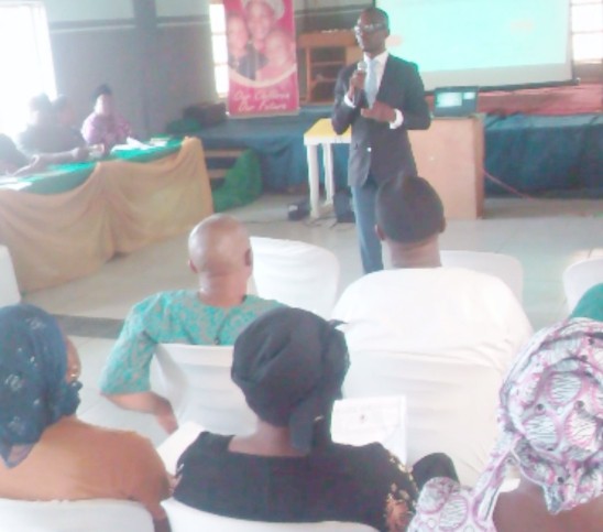 Drug sensitisation for parents at a PTA forum